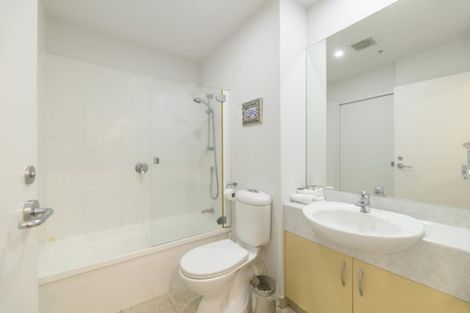 Photo of property in 12 Maunganui Road, Mount Maunganui, 3116