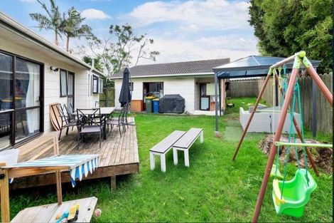 Photo of property in 21 Crosby Road, West Harbour, Auckland, 0618