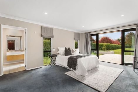 Photo of property in 290 Queen Elizabeth Ii Drive, Mairehau, Christchurch, 8052