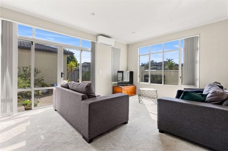 Photo of property in 119 Baverstock Road, Flat Bush, Auckland, 2016