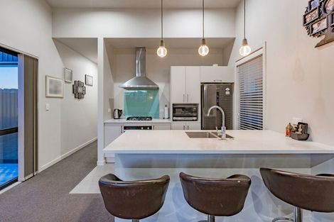 Photo of property in 7 Liberation Road, Papakura, 2110