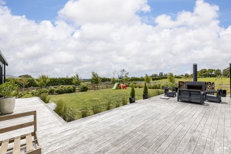 Photo of property in 589 Kent Road, Korito, New Plymouth, 4371