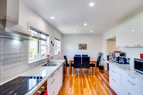 Photo of property in 20 Chester Street, Taradale, Napier, 4112