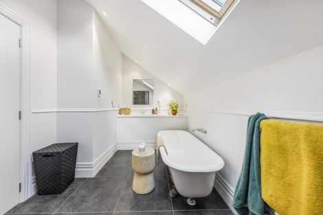 Photo of property in 65a Kowhai Road, Mairangi Bay, Auckland, 0630