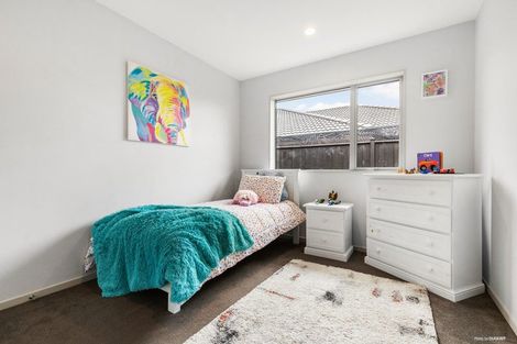 Photo of property in 30 Castellina Drive, Karaka, Papakura, 2113