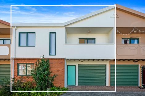 Photo of property in 59c Astley Avenue, New Lynn, Auckland, 0600