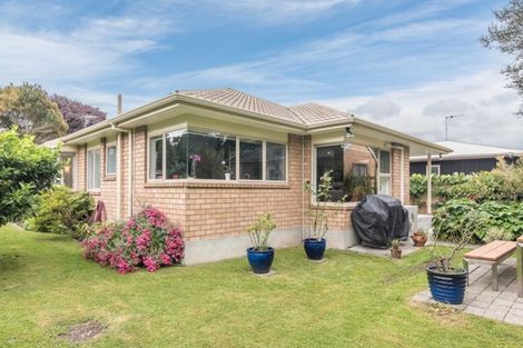 Photo of property in 4 Kaikomako Road, Waikanae, 5036