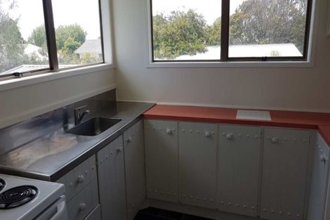 Photo of property in 2 Lina Place, Waiuku, 2123