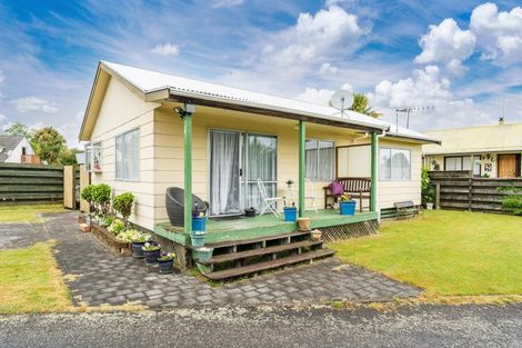 Photo of property in 8 Anna Place, Hilltop, Taupo, 3330