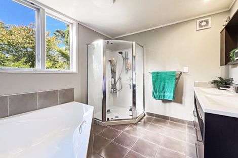 Photo of property in 9 Brownie Road, Laingholm, Auckland, 0604