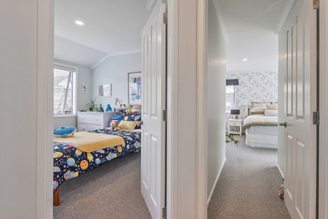 Photo of property in 31 Wells Place, Whitianga, 3510