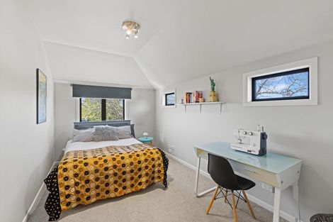 Photo of property in 21 Garreg Road, Fendalton, Christchurch, 8052