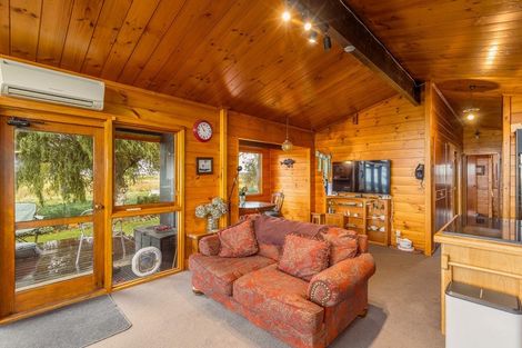 Photo of property in 95 Dunns Avenue, The Pines Beach, 7630