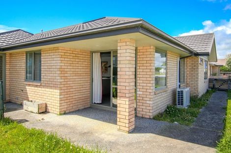 Photo of property in 15 Queen Street, Westport, 7825