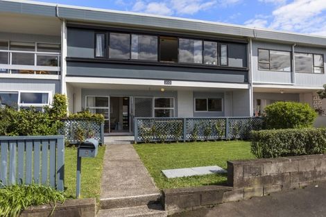 Photo of property in 2/103 Vauxhall Road, Narrow Neck, Auckland, 0624