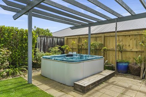 Photo of property in 63 James Cook Drive, Welcome Bay, Tauranga, 3112