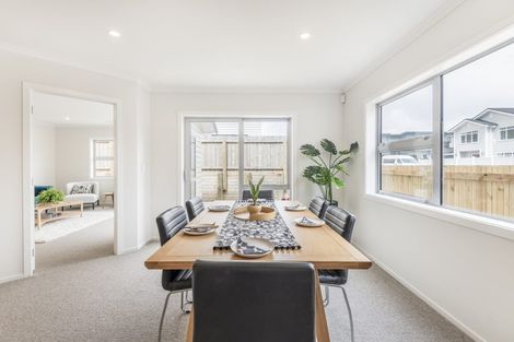 Photo of property in 27 Farnworth Terrace, Churton Park, Wellington, 6037