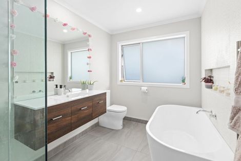 Photo of property in 93 Belgrove Drive, Waipukurau, 4200