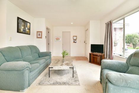 Photo of property in 15 The Grove, Red Beach, 0932