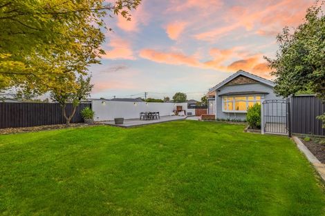 Photo of property in 209 Westminster Street, Mairehau, Christchurch, 8013