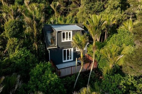 Photo of property in 33 Tainui Road, Titirangi, Auckland, 0604