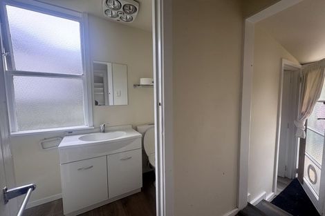 Photo of property in 134 Holly Road, St Albans, Christchurch, 8014
