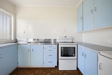 Photo of property in 2/17 Kent Street, Waiuku, 2123