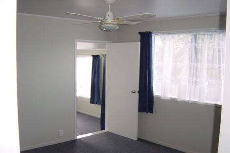 Photo of property in 12 Edwin Freeman Place, Ranui, Auckland, 0612