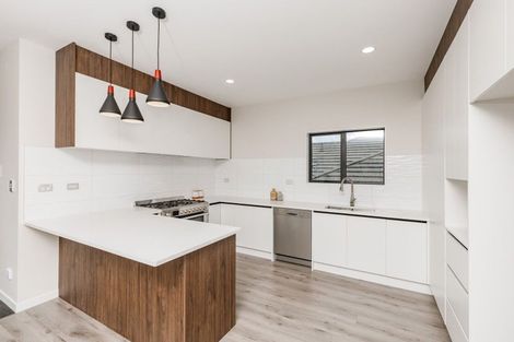 Photo of property in 6 Grenache Way, Kumeu, 0810