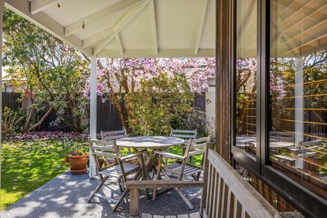 Photo of property in 84 Palatine Terrace, Saint Martins, Christchurch, 8022