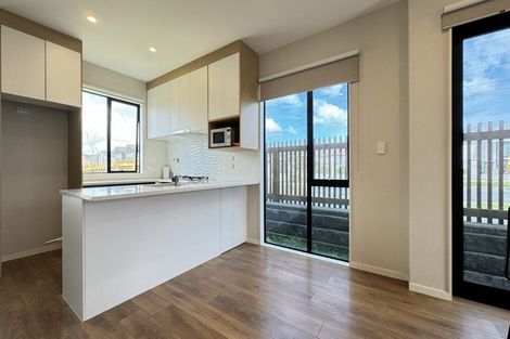 Photo of property in 2 Freshland Drive, Flat Bush, Auckland, 2019