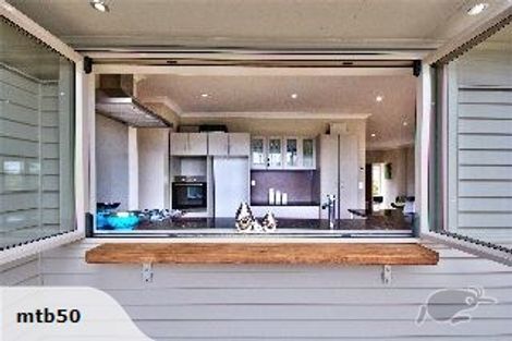 Photo of property in 179 Waimumu Road, Massey, Auckland, 0614