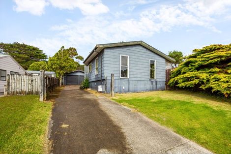 Photo of property in 108 Omapere Street, Whitby, Porirua, 5024