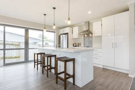 Photo of property in 24 Poplar Grove, Feilding, 4702