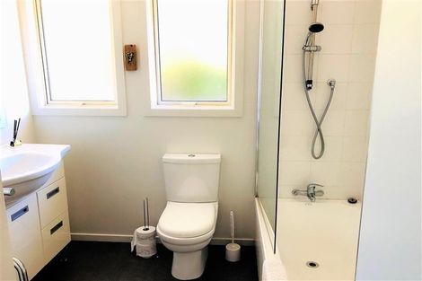 Photo of property in 21 Hunter Crescent, Wanaka, 9305