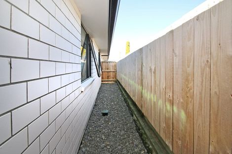 Photo of property in 1u5 Burrows Place, Frankton, Hamilton, 3204