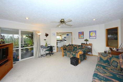 Photo of property in 52 Skerten Avenue, Hornby, Christchurch, 8042