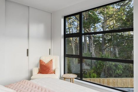 Photo of property in 43 Oteha Valley Road, Northcross, Auckland, 0632