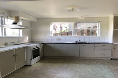 Photo of property in 147 Ruskin Road, Newlands, Wellington, 6037