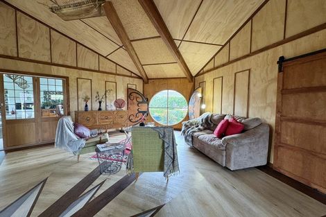 Photo of property in 23 Saint Laurent Way, Ohau, Levin, 5570