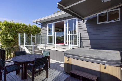 Photo of property in 164 Mapara Road, Acacia Bay, Taupo, 3385