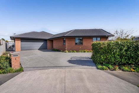 Photo of property in 9 Huetu Place, Bell Block, New Plymouth, 4312
