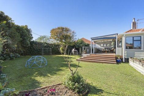 Photo of property in 13 Raleigh Street, Vogeltown, New Plymouth, 4310