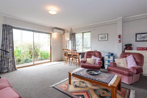 Photo of property in 26 Realm Place, Massey, Auckland, 0614