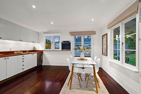 Photo of property in 1/86 Beach Road, Castor Bay, Auckland, 0620