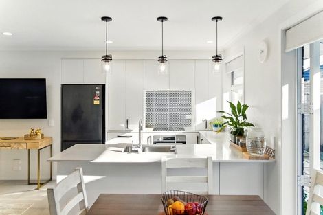 Photo of property in 14 Toi Place, Papamoa, 3118