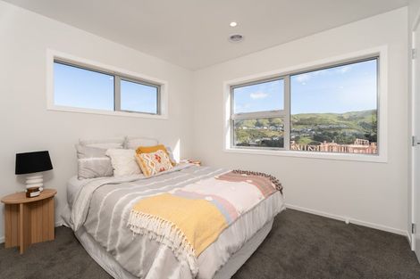Photo of property in 9 Pine Hill Rise, Glenside, Wellington, 6037