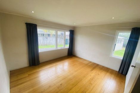 Photo of property in 51 Smythe Road, Henderson, Auckland, 0612