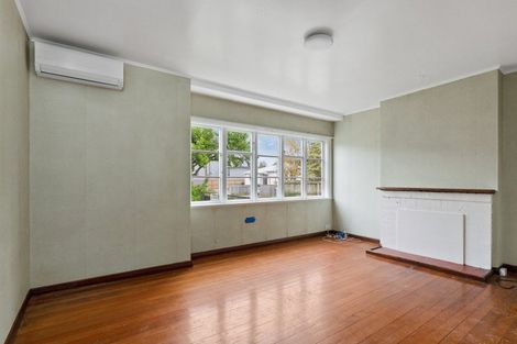 Photo of property in 9 Bray Street, Woolston, Christchurch, 8062