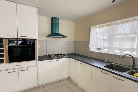 Photo of property in 2/2 Kelvin Road, Papakura, 2110